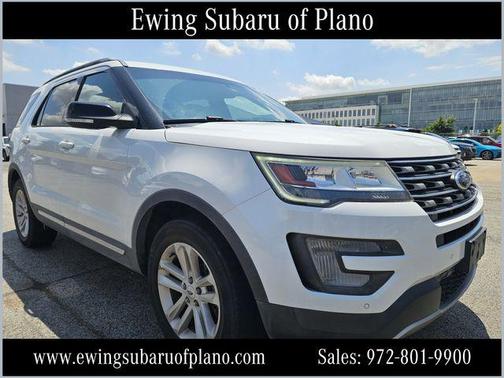 Oxford White 2017 Ford Explorer XLT