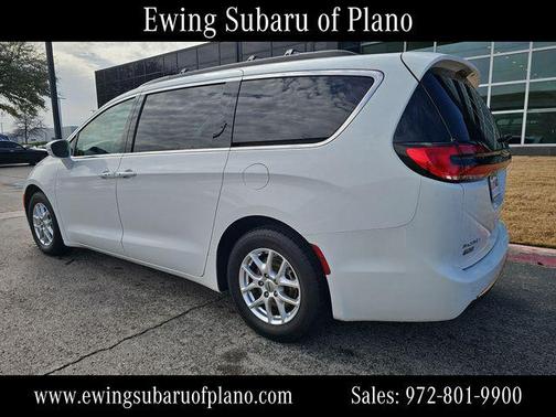 2022 Chrysler Pacifica Touring L