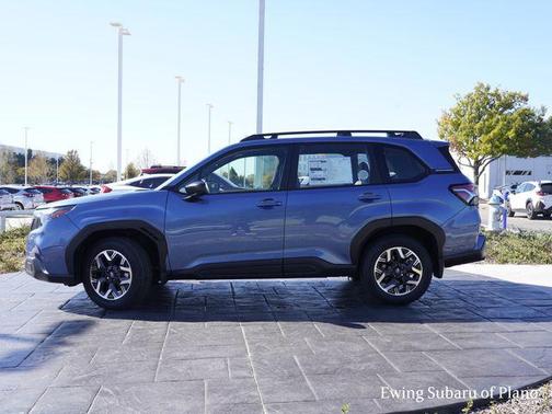 2025 Subaru Forester Base