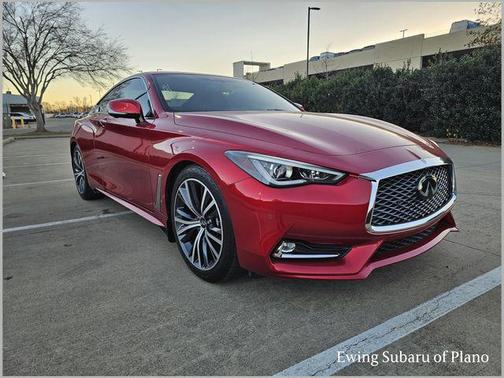 2022 INFINITI Q60 LUXE