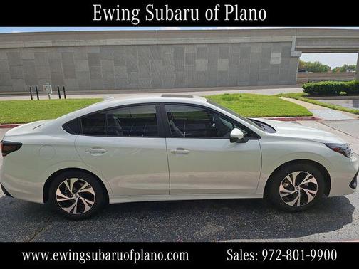 Crystal White Pearl 2025 Subaru Legacy Premium