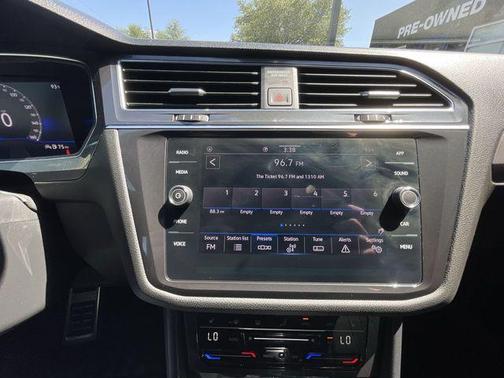 2022 Volkswagen Tiguan 2.0T SE R-Line Black