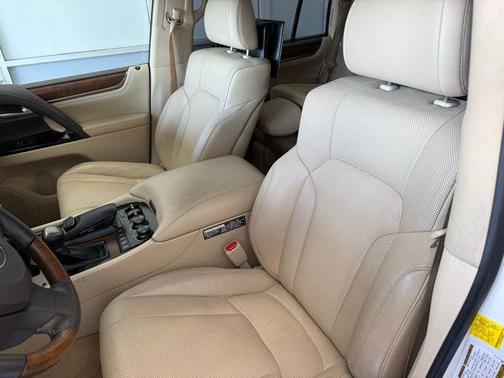 2019 Lexus LX 570 Base