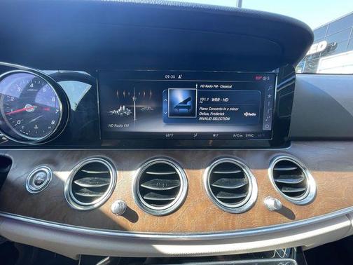 2017 Mercedes-Benz E-Class 4MATIC