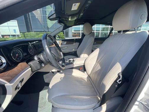 2017 Mercedes-Benz E-Class 4MATIC