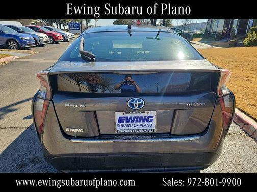 2016 Toyota Prius Three