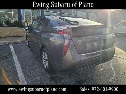 2016 Toyota Prius Three