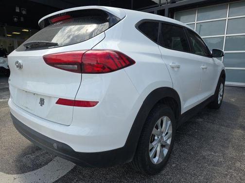 2019 Hyundai TUCSON SE