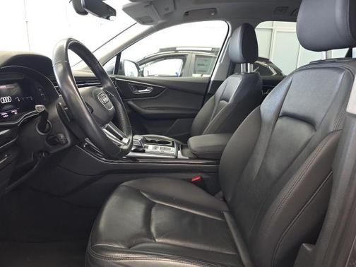 2021 Audi Q7 55 Premium Plus