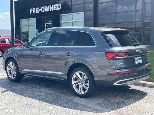 2021 Audi Q7 55 Premium Plus