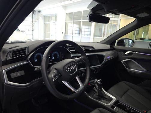 2022 Audi Q3 45 S line Premium Plus