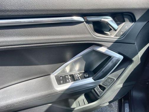 2022 Audi Q3 45 S line Premium Plus