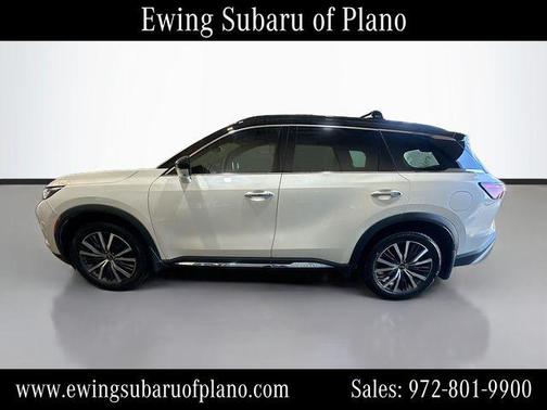 Majestic White/Black Obsidian 2025 INFINITI QX60 AUTOGRAPH