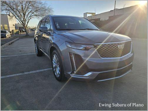 2022 Cadillac XT6 Premium Luxury AWD