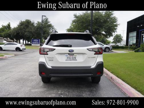 Crystal White Pearl 2025 Subaru Outback Premium
