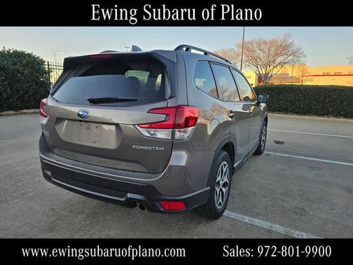 2023 Subaru Forester Premium