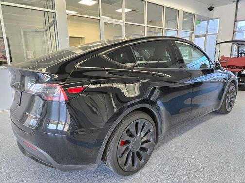 2025 Tesla Model Y Performance Dual Motor All-Wheel Drive