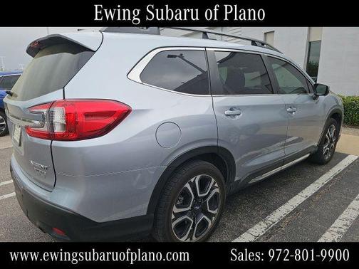 Ice Silver Metallic 2023 Subaru Ascent Limited 7-Passenger