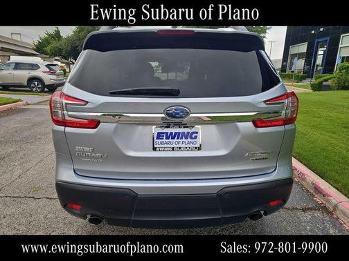 Ice Silver Metallic 2023 Subaru Ascent Limited 8-Passenger