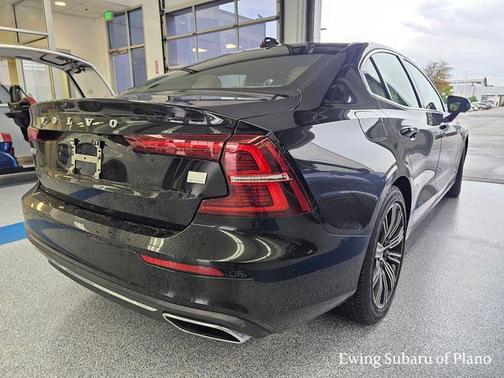 2021 Volvo S60 Recharge Plug-In Hybrid T8 Inscription