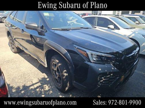 Crystal Black Silica 2024 Subaru Outback Wilderness
