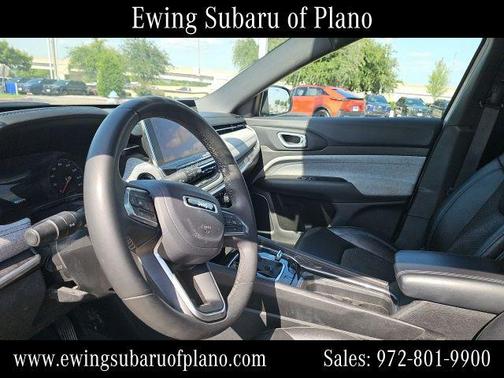 Bright White Clearcoat 2024 Jeep Compass Latitude