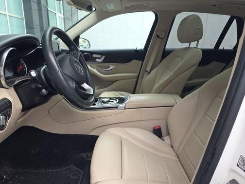 2018 Mercedes-Benz GLC 300 Base