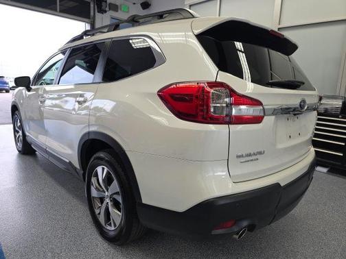 2022 Subaru Ascent Premium 8-Passenger