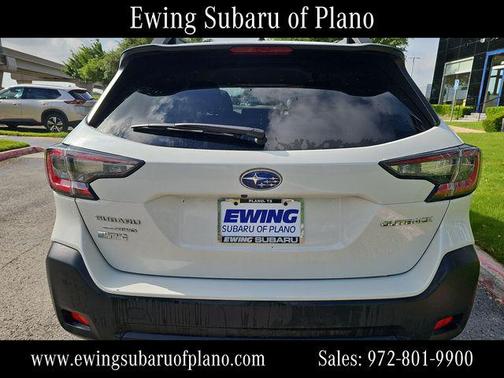 Crystal White Pearl 2023 Subaru Outback Premium