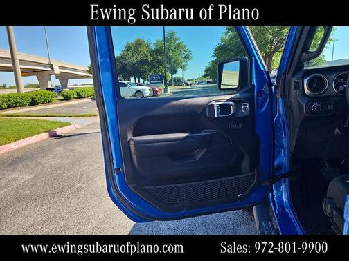 Hydro Blue Pearlcoat 2023 Jeep Gladiator Willys 4x4