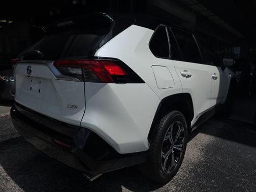 2022 Toyota RAV4 Prime XSE