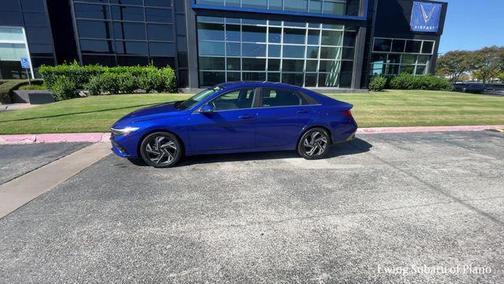 2024 Hyundai ELANTRA HEV Limited