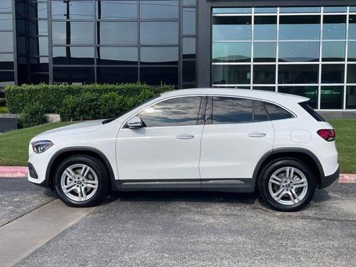 2022 Mercedes-Benz GLA 250 Base