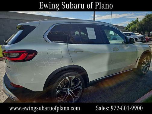 Mineral White Metallic 2021 BMW X5 sDrive40i