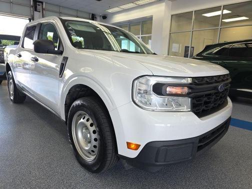 2022 Ford Maverick XL