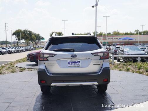 2025 Subaru Outback Touring XT