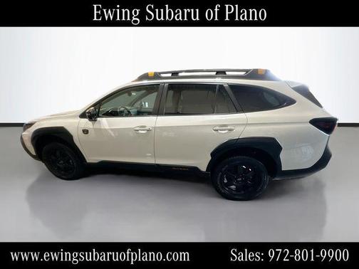 Crystal White Pearl 2023 Subaru Outback Wilderness