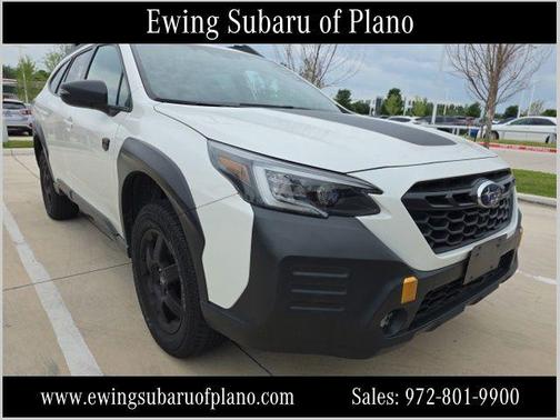 Crystal White Pearl 2023 Subaru Outback Wilderness