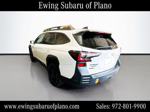 Crystal White Pearl 2023 Subaru Outback Wilderness