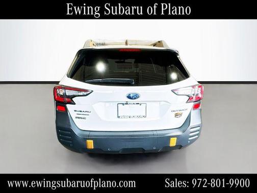 Crystal White Pearl 2023 Subaru Outback Wilderness