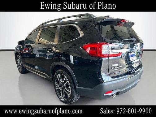 Crystal Black Silica 2026 Subaru Ascent Limited 7-Passenger