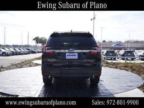 Crystal Black Silica 2026 Subaru Ascent Limited 7-Passenger