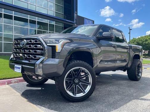 2024 Toyota Tundra Hybrid Platinum