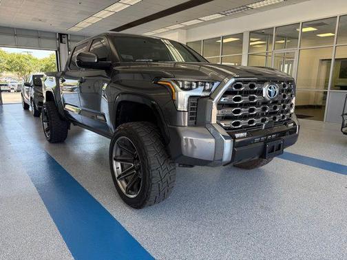 2024 Toyota Tundra Hybrid Platinum