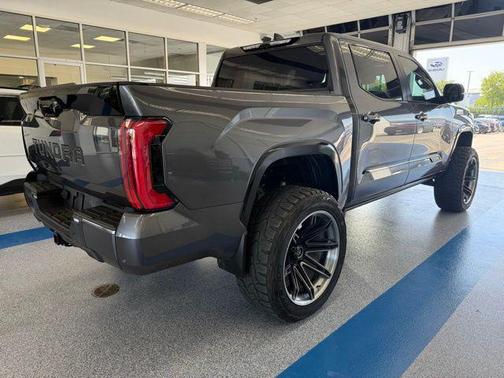 2024 Toyota Tundra Hybrid Platinum
