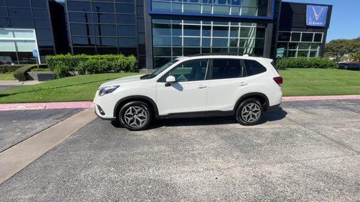 2022 Subaru Forester Premium