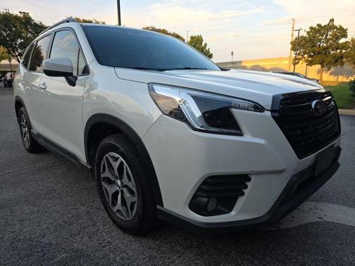 2022 Subaru Forester Premium