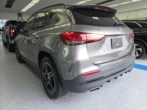 2022 Mercedes-Benz GLA 250 Base