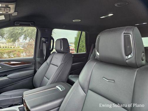 2024 Cadillac Escalade Luxury