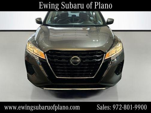 Gun Metallic 2021 Nissan Kicks SV